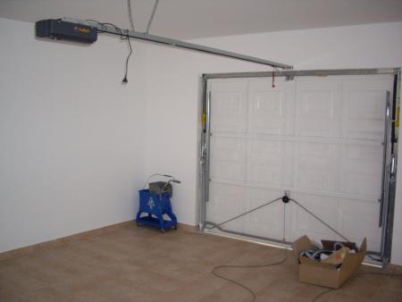 GARAGE PEINT ET CARRELER/PORTE GARAGE AUTOMATIQUE